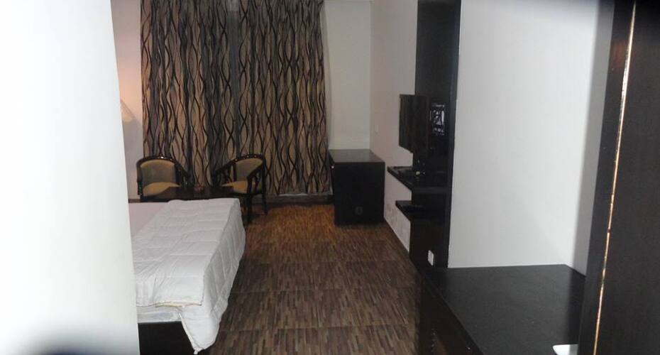 Kesar Resort, Narnaul 4